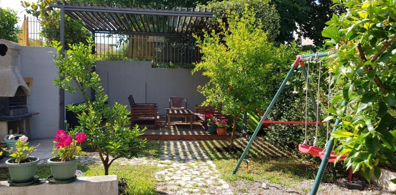 Apartment Fini Tivat Exterior foto