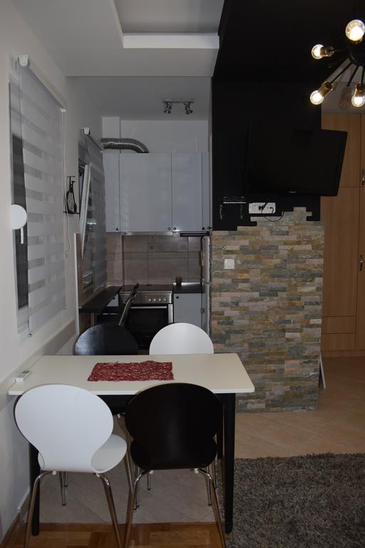 Apartment Fini Tivat Exterior foto