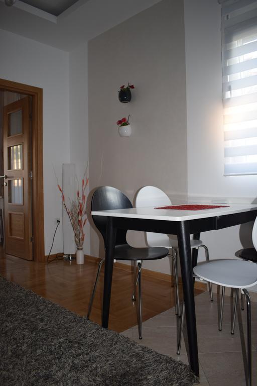 Apartment Fini Tivat Exterior foto